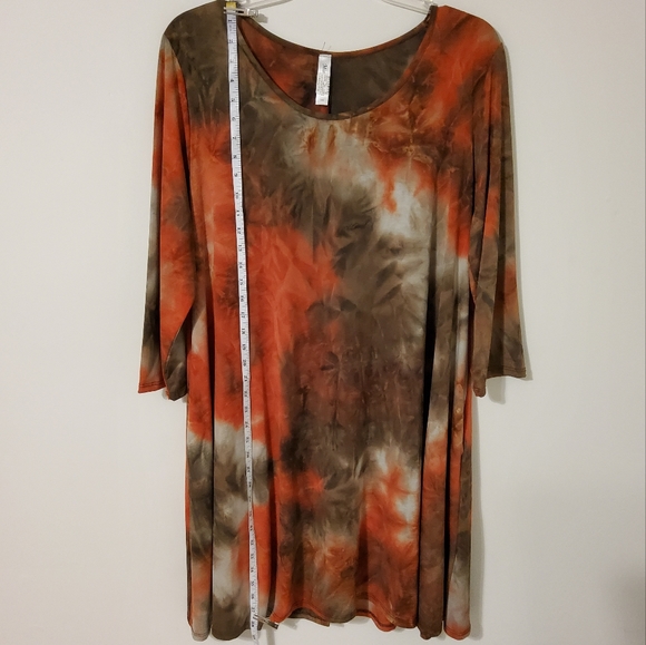 NWT! Miss Dottie's Tye Dye Stretch Shift 3/4 Sleeve Dress Size XXL - Picture 2 of 8